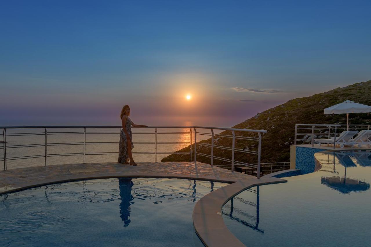 Petani Bay Hotel - Adults Only Vóvikes Eksteriør billede